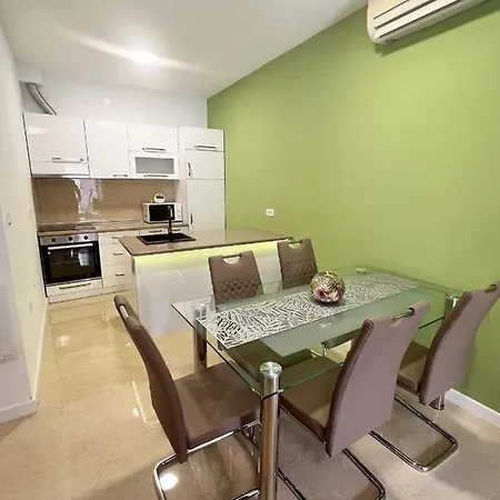Guest house Sun Haven Luxury Zvekovica