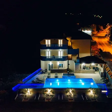 Maison d'hôtes Sun Haven Luxury 4*