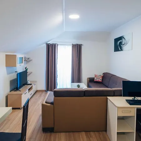 Sun Haven Luxury 4* Zvekovica