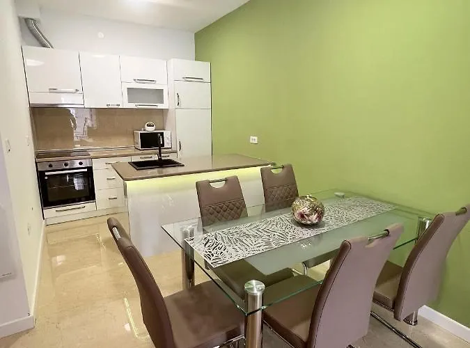 بيت ضيافة Sun Haven Luxury Zvekovica