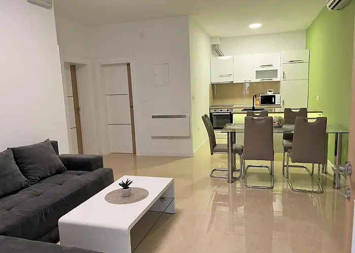 Sun Haven Luxury بيت ضيافة Zvekovica