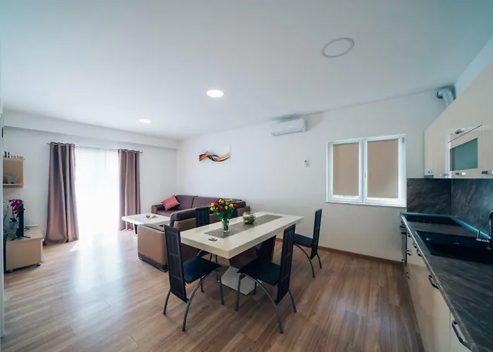 بيت ضيافة Sun Haven Luxury Zvekovica