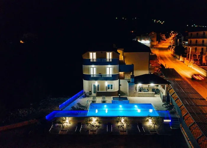 بيت ضيافة Sun Haven Luxury 4*