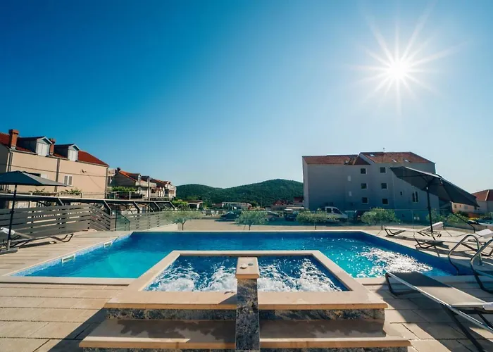 Sun Haven Luxury بيت ضيافة Zvekovica