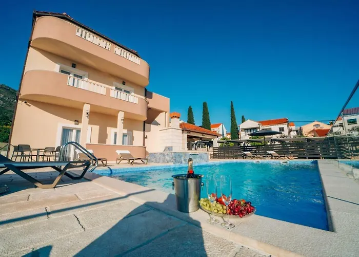 Sun Haven Luxury بيت ضيافة